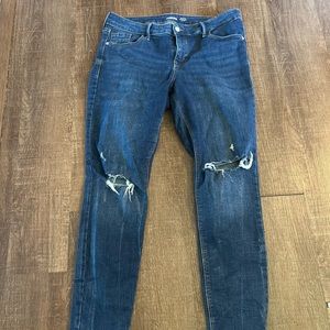 Old Navy Distressed Rockstar Super Skinny Mid-Rise